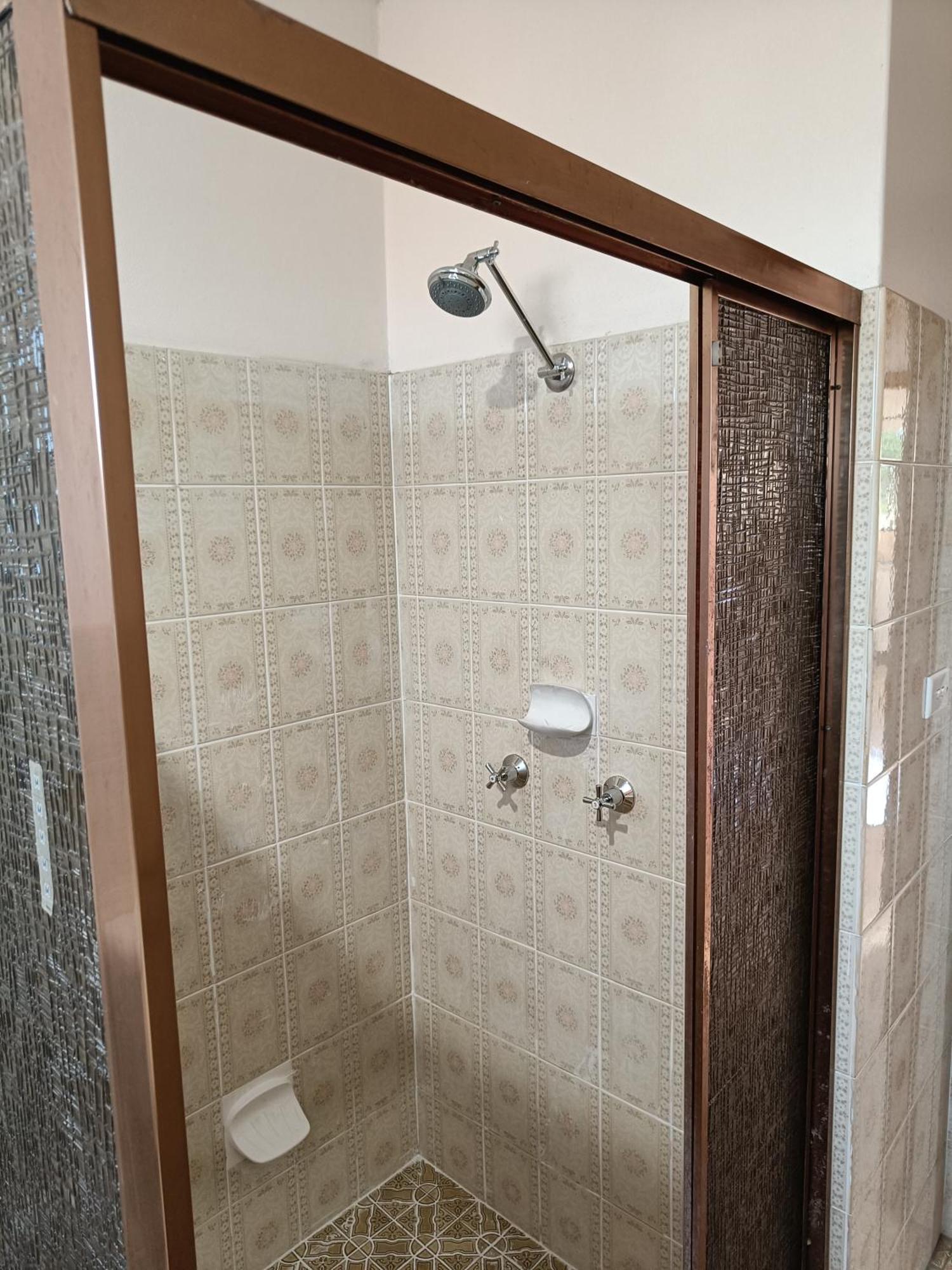 Cozy Queen In Spacious - M7 Merrylands