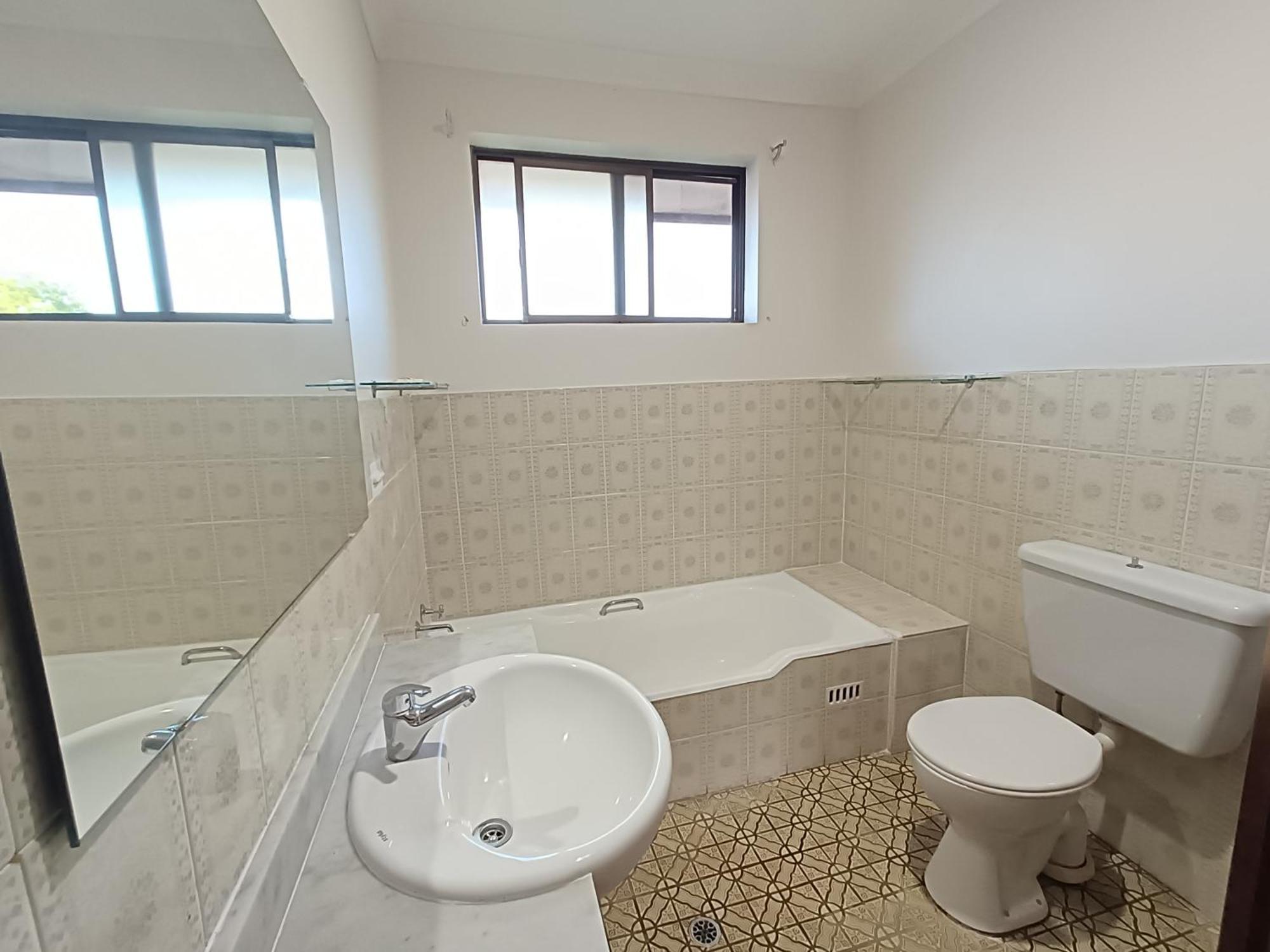 Cozy Queen In Spacious - M7 Homestay Merrylands